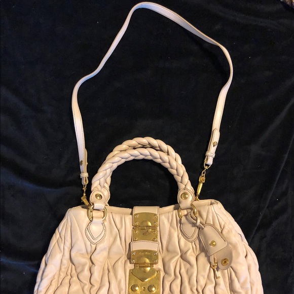 Authentic like new Miu Miu Matelasse shopping tote - Picture 5 of 8